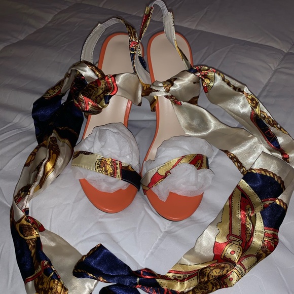 High heel shoes - Picture 2 of 5